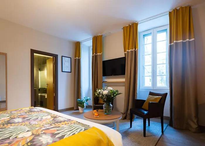 Auberge De Saint-Rémy - Mas De Garance Piscine - Table Gastronomique Étoilé